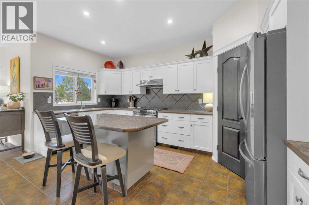 Photo 7 of 58 Jack Crescent, Red Deer AB