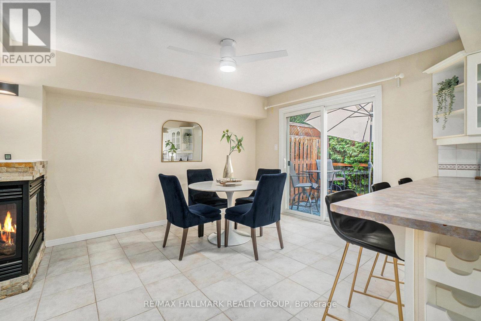 Photo 11 of 1611 Belcourt Boulevard, Ottawa ON