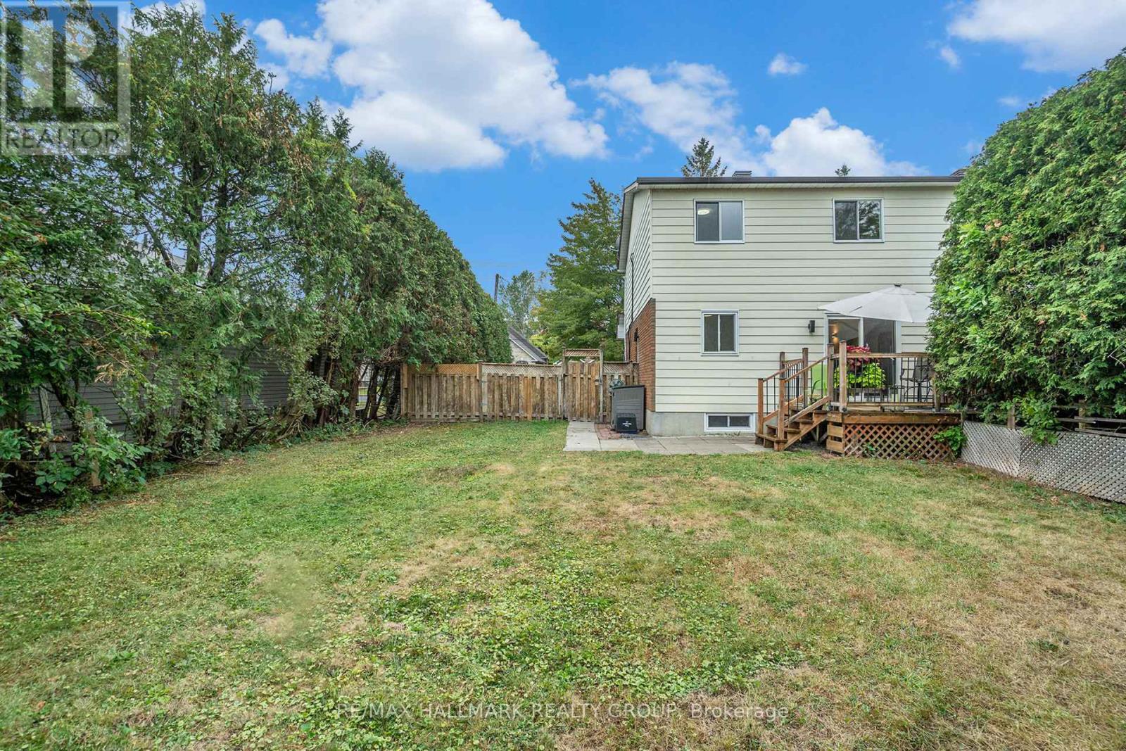 Photo 31 of 1611 Belcourt Boulevard, Ottawa ON