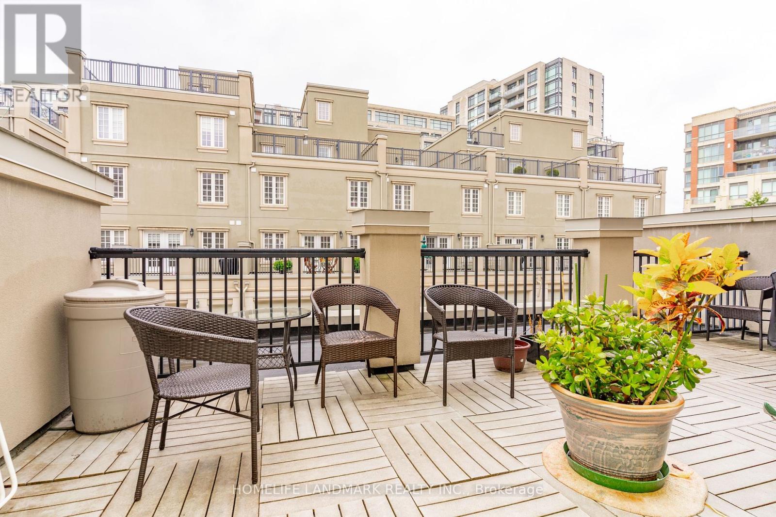 Photo 19 of 9 Mackenzies Stand Avenue, Markham ON
