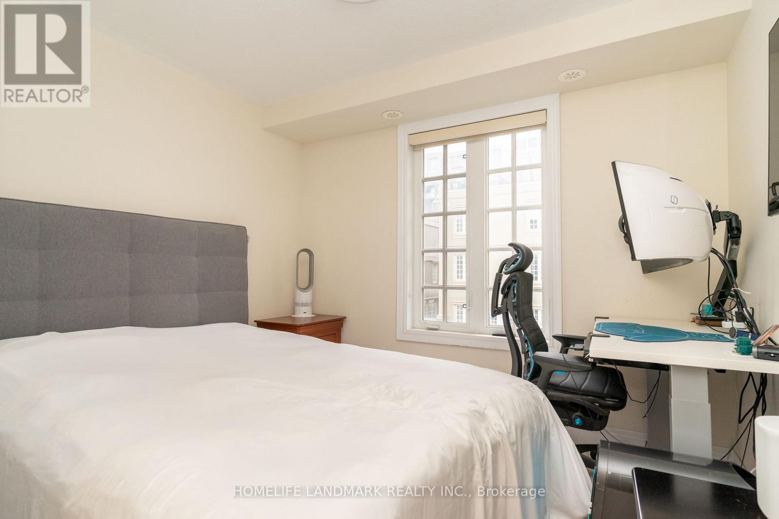 Photo 23 of 9 Mackenzies Stand Avenue, Markham ON