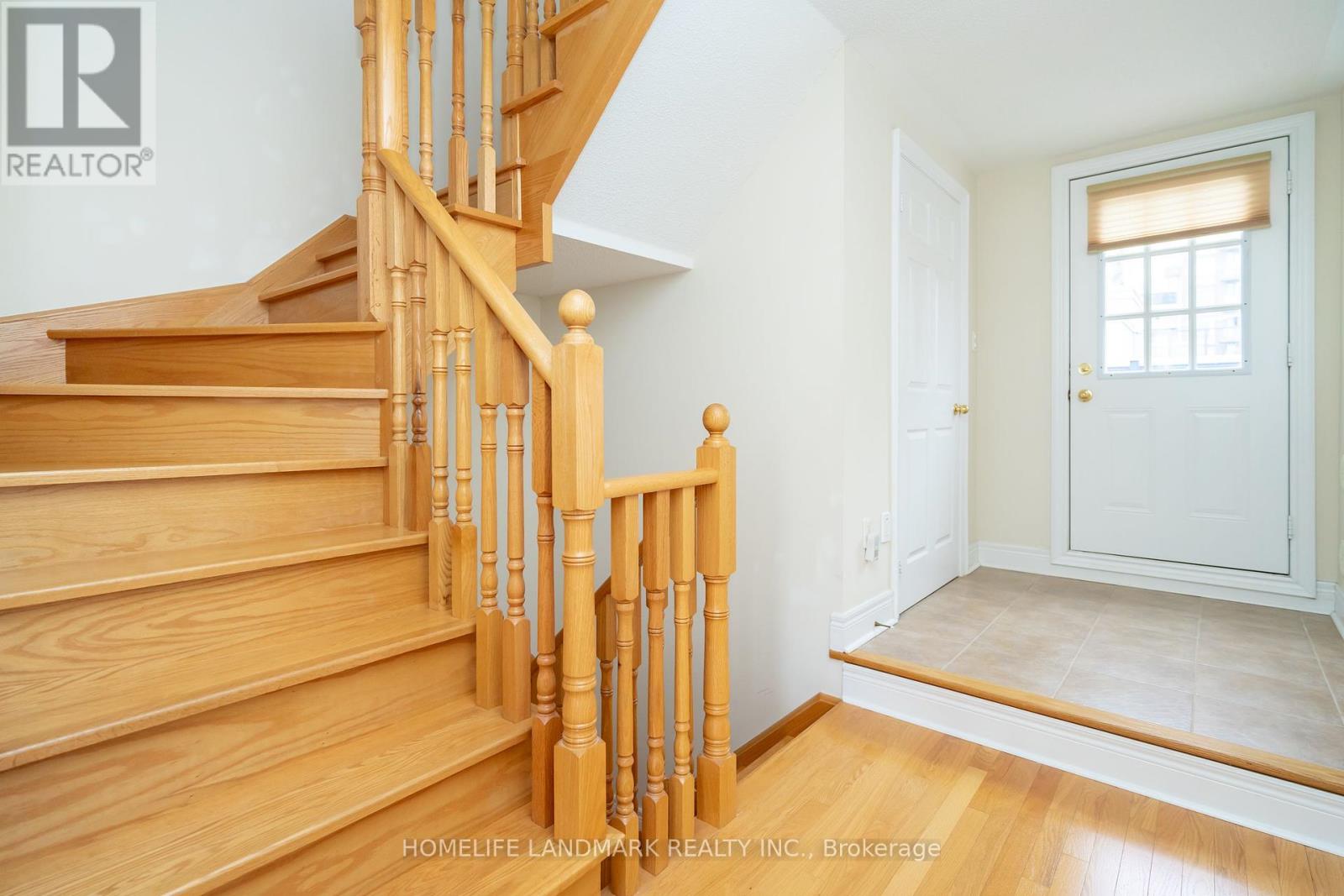 Photo 32 of 9 Mackenzies Stand Avenue, Markham ON
