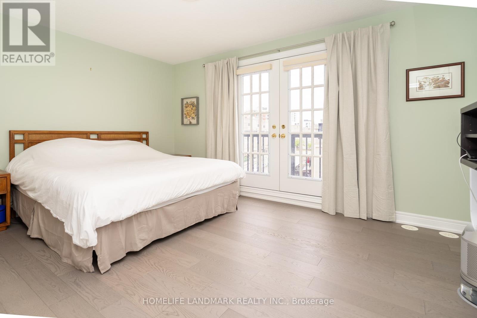 Photo 33 of 9 Mackenzies Stand Avenue, Markham ON