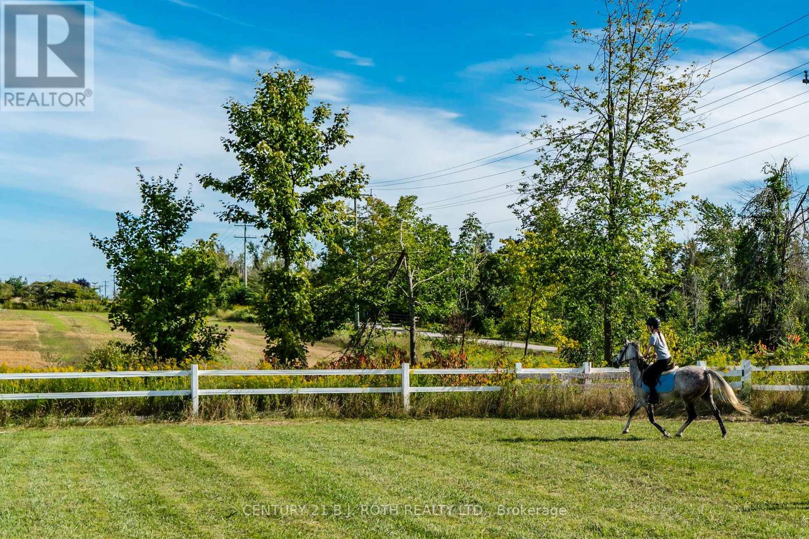 Photo 28 of 363 12 Line N, Oromedonte ON