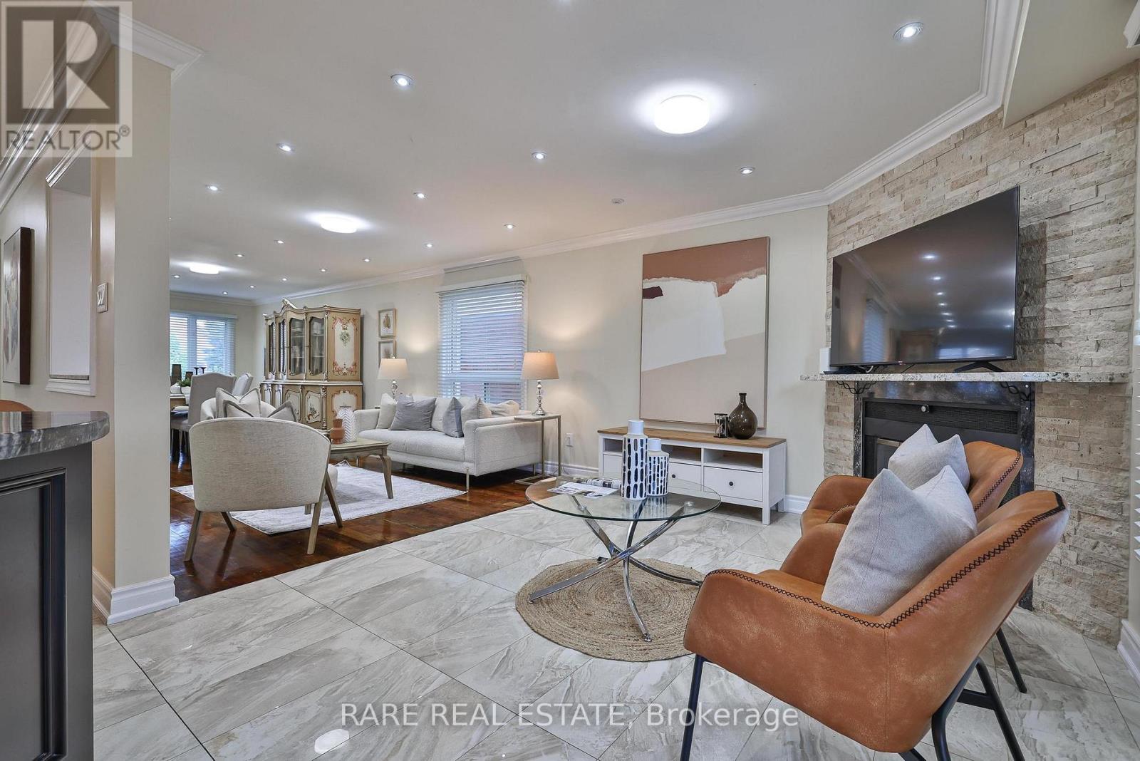 Photo 14 of 3576 Cherrington Crescent, Mississauga ON