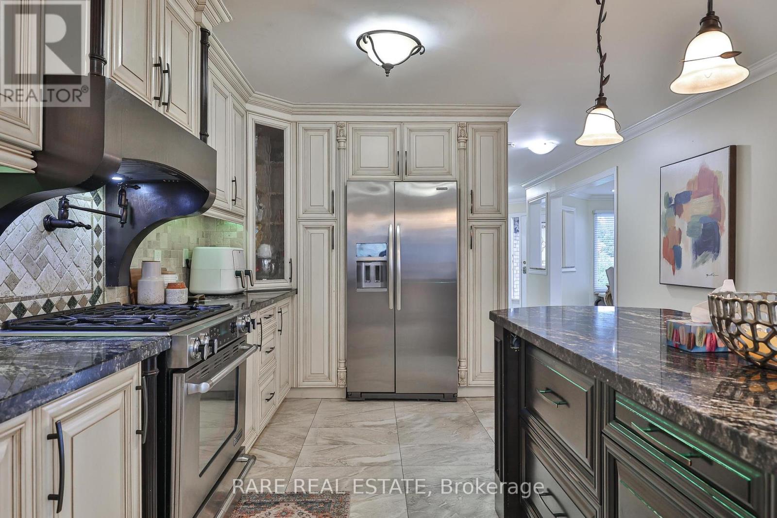 Photo 19 of 3576 Cherrington Crescent, Mississauga ON