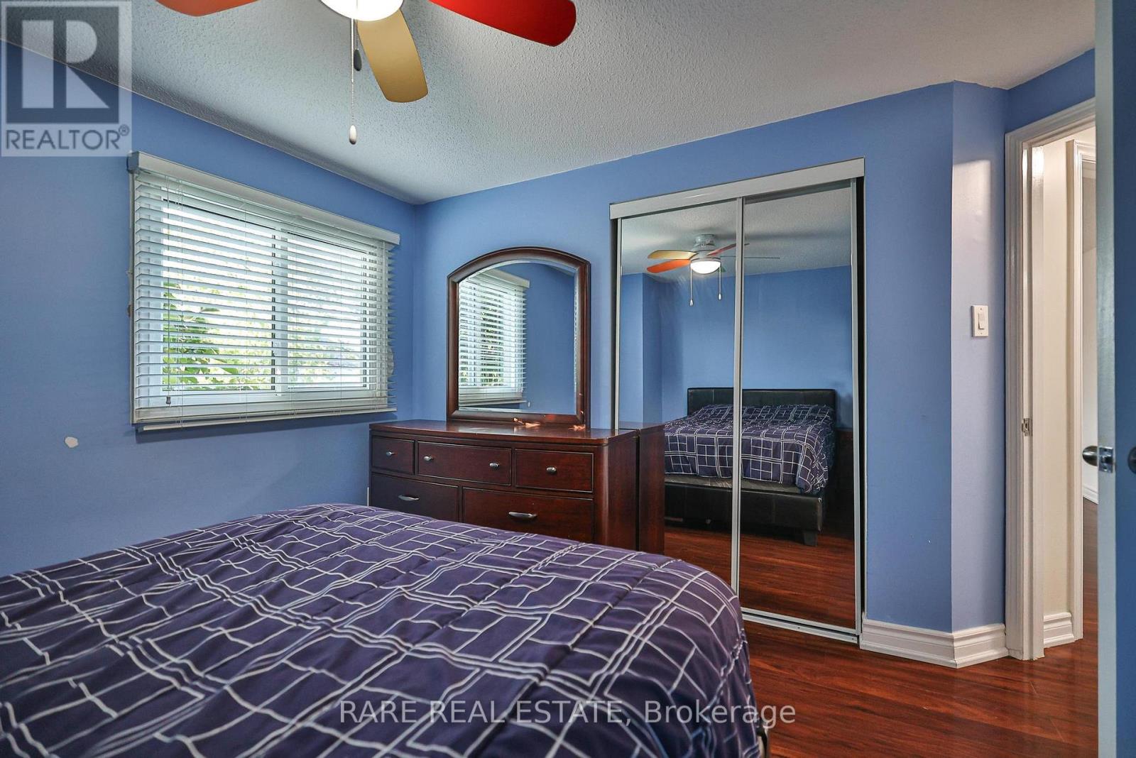 Photo 32 of 3576 Cherrington Crescent, Mississauga ON