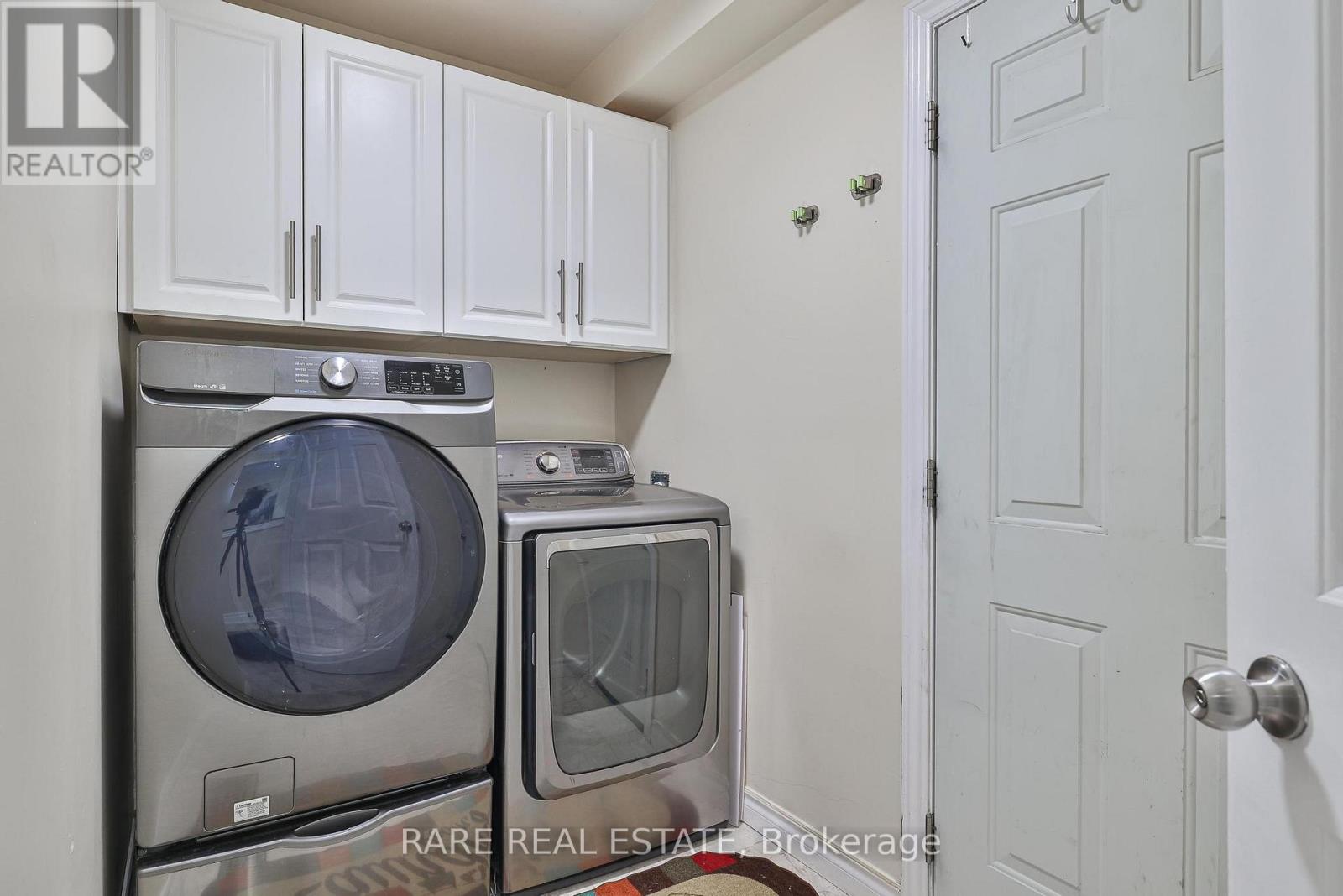 Photo 45 of 3576 Cherrington Crescent, Mississauga ON