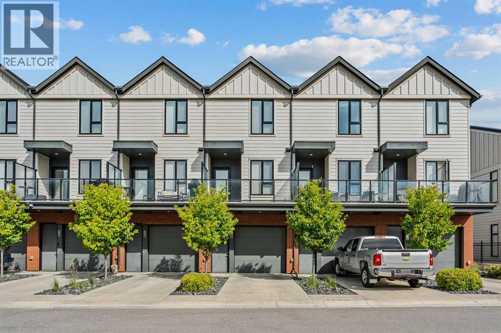 Photo 31 of 414 Drake Landing Wynd, Okotoks AB