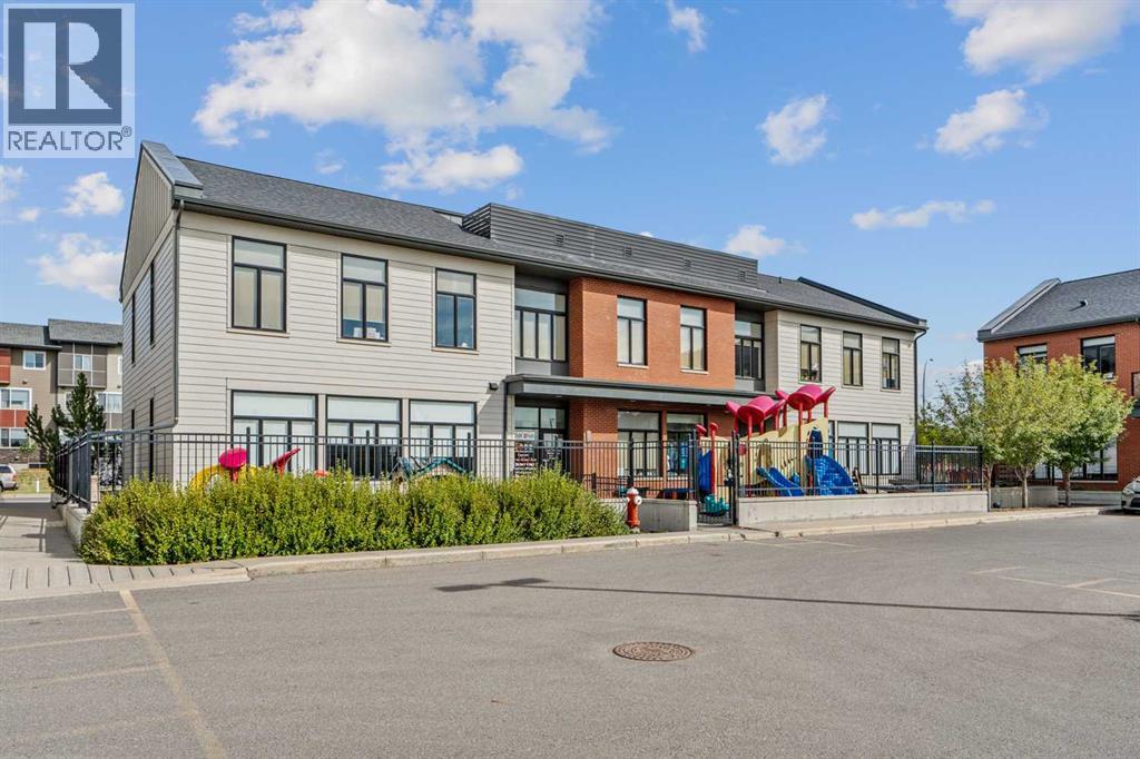 Photo 32 of 414 Drake Landing Wynd, Okotoks AB