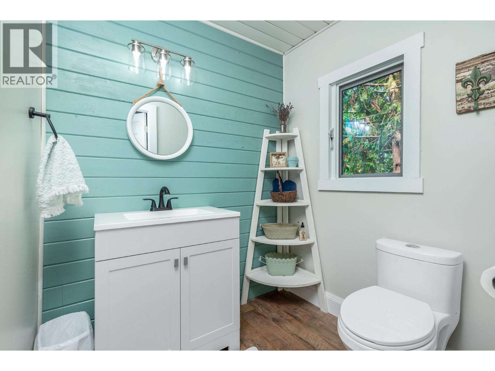  5221 Hartnell Road, Vernon