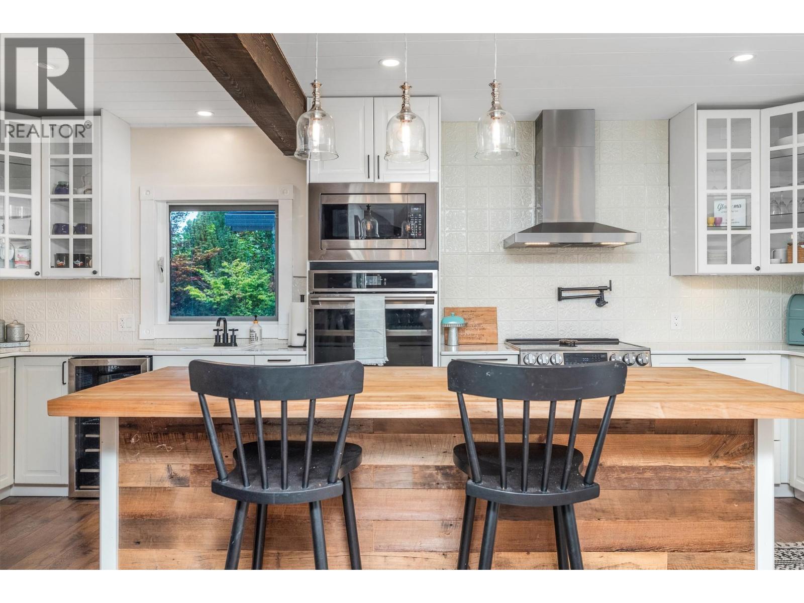  5221 Hartnell Road, Vernon