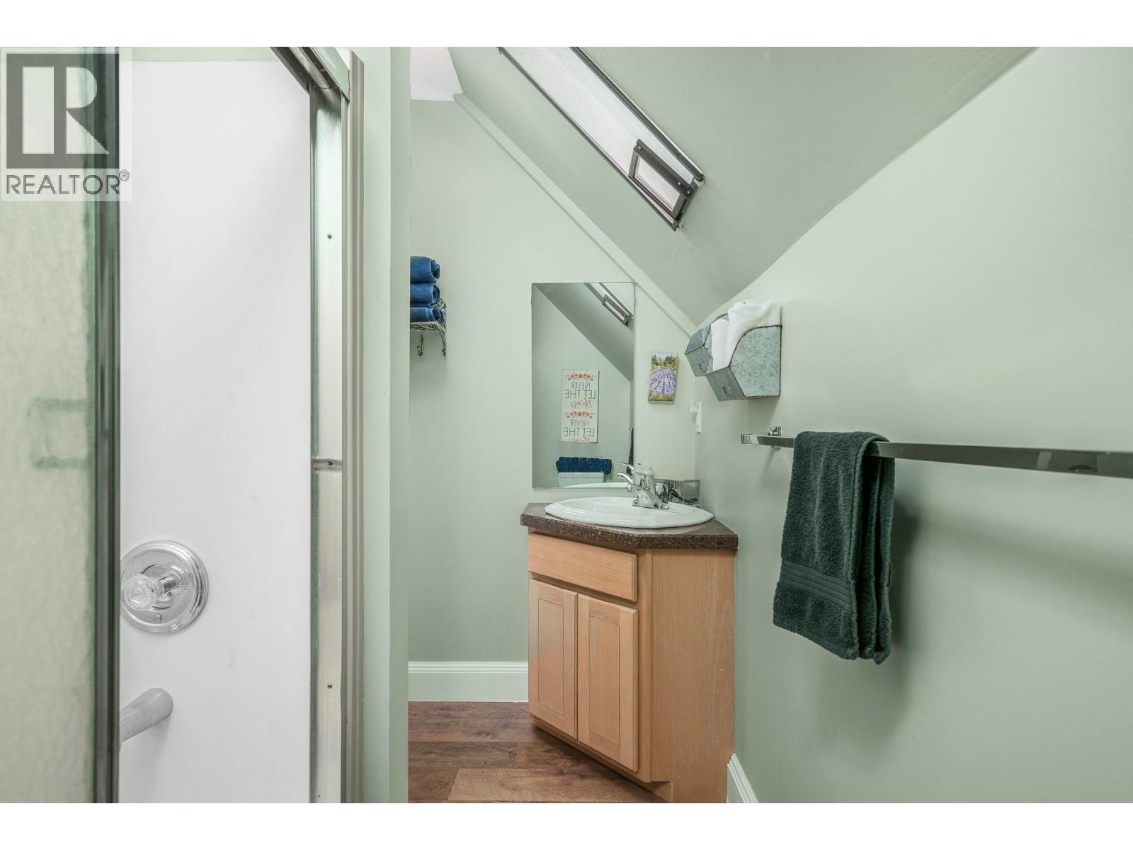  5221 Hartnell Road, Vernon