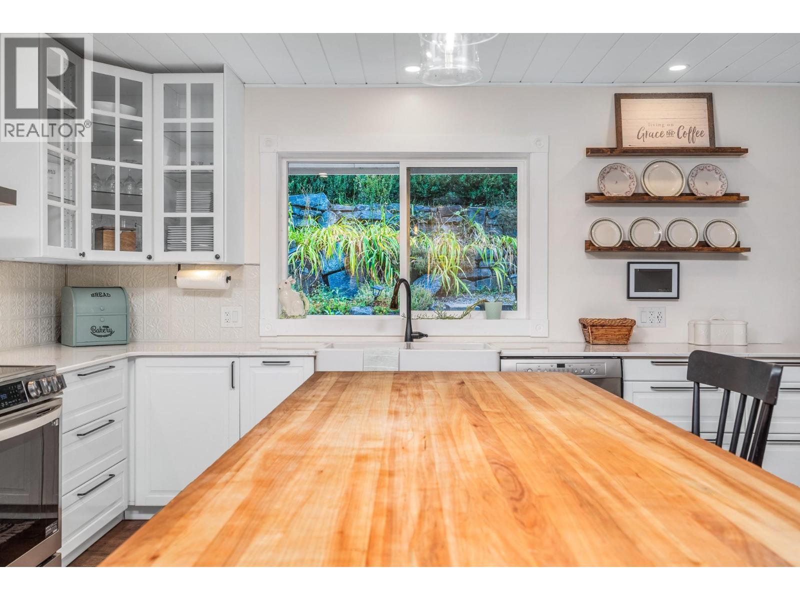  5221 Hartnell Road, Vernon