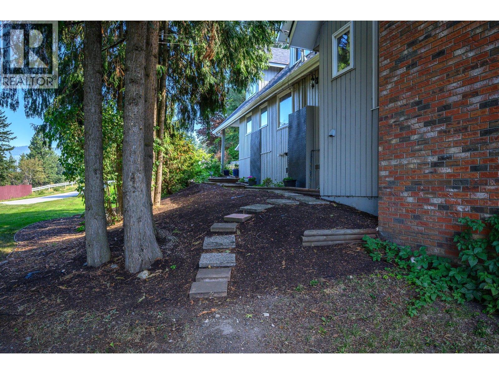  5221 Hartnell Road, Vernon