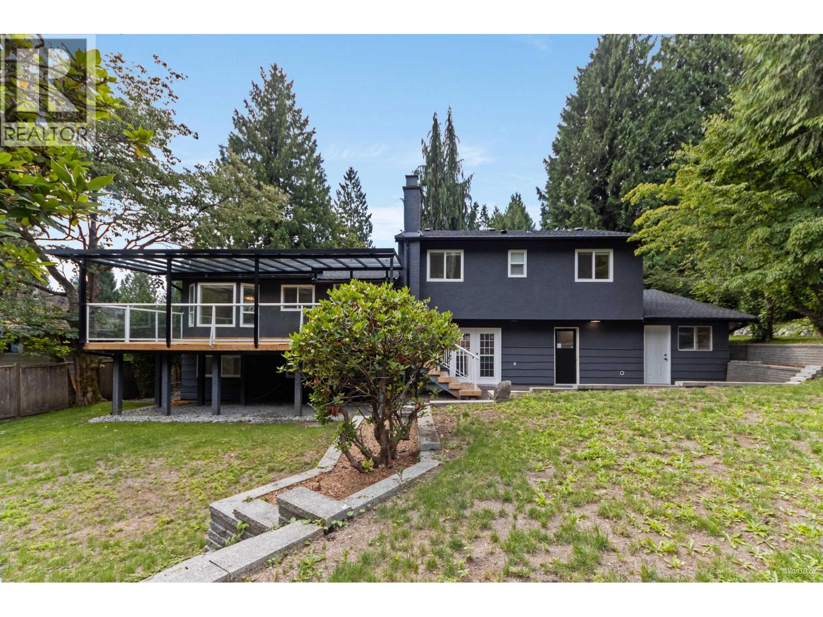 Photo 5 of 2959 Wagon Wheel Circle, Coquitlam BC
