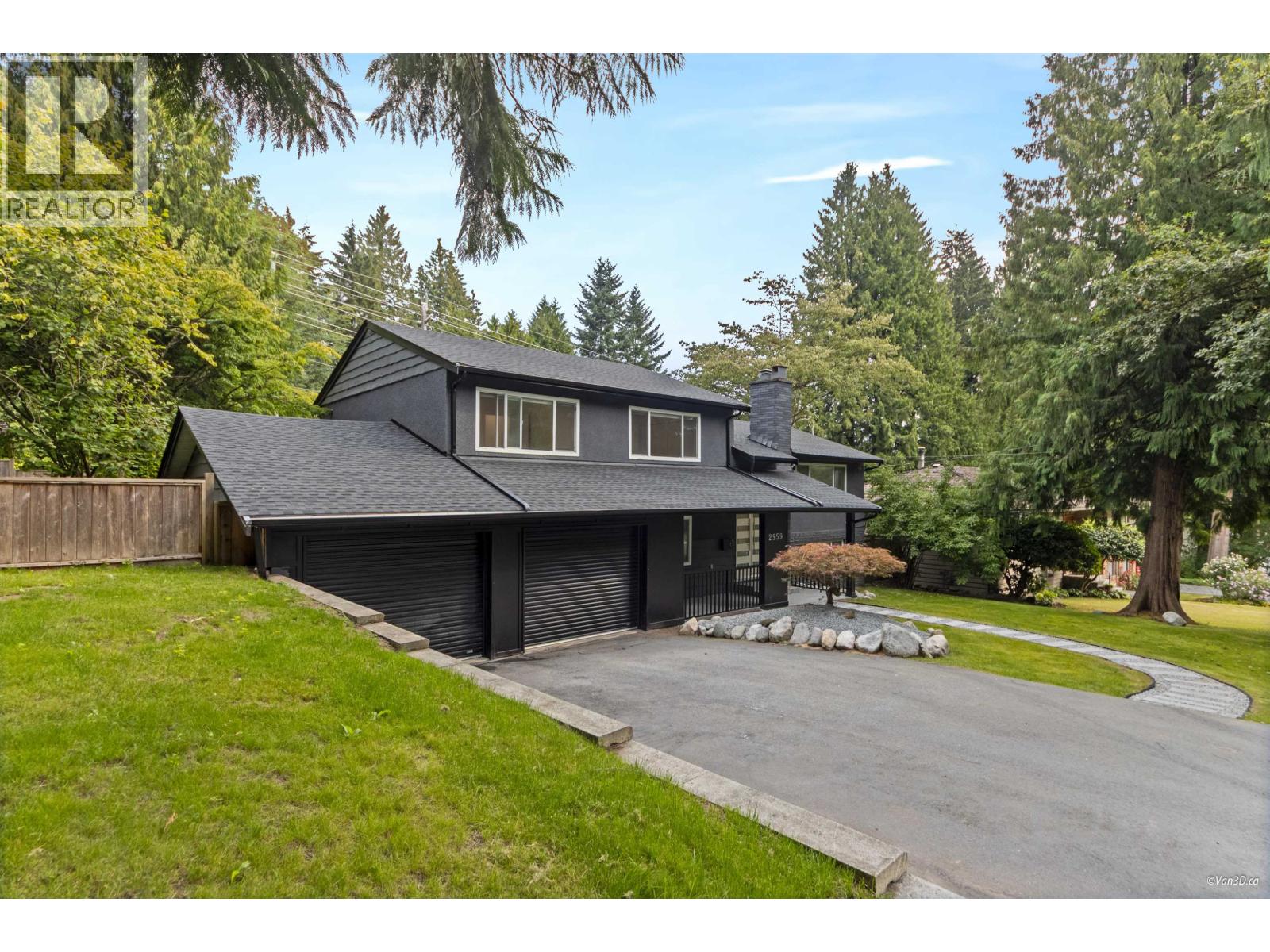 Photo 3 of 2959 Wagon Wheel Circle, Coquitlam BC