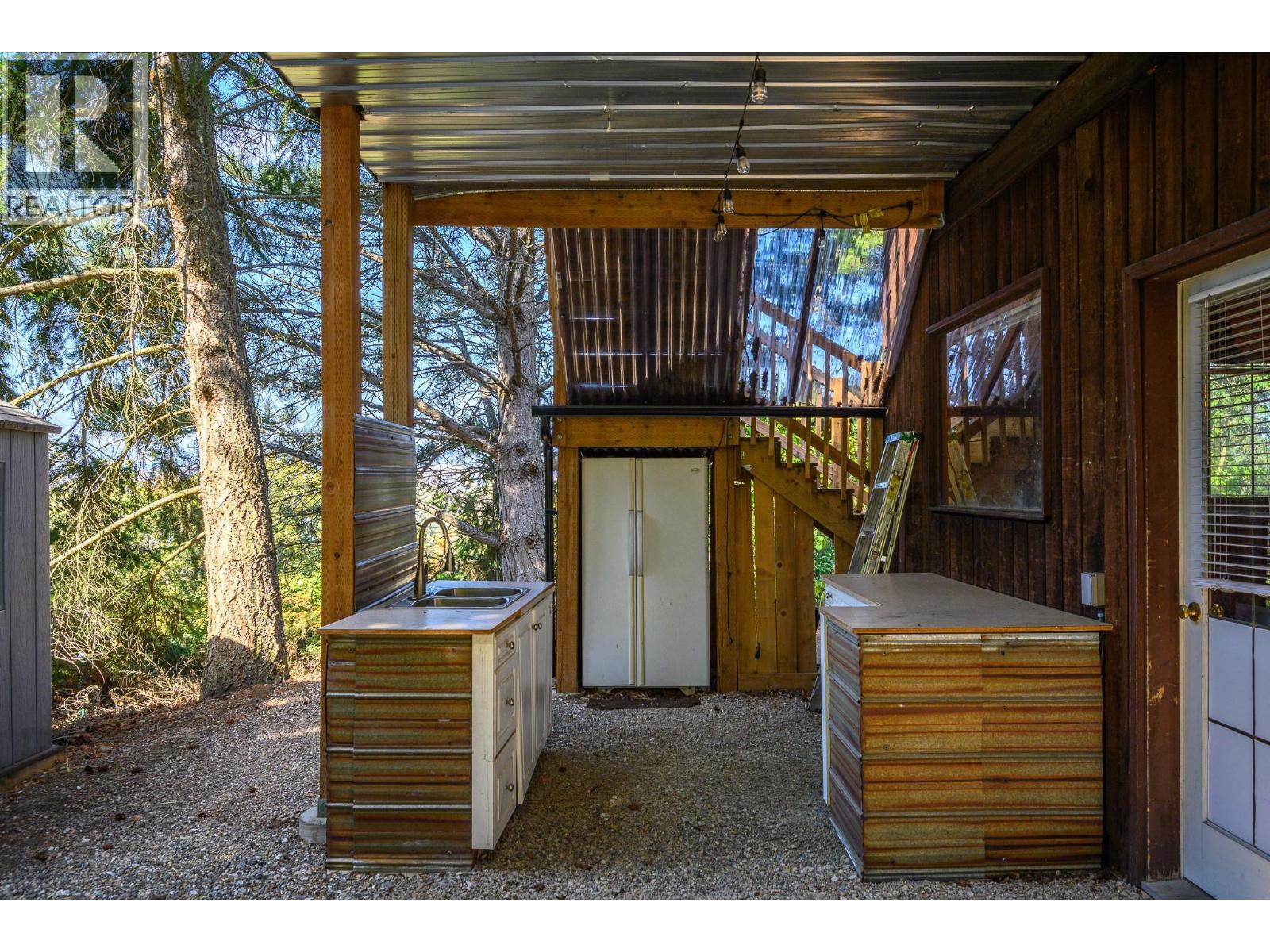  5221 Hartnell Road, Vernon