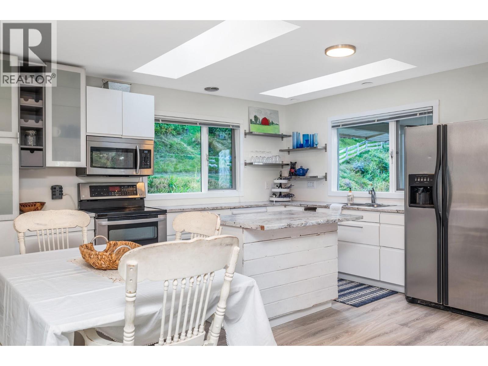  5221 Hartnell Road, Vernon