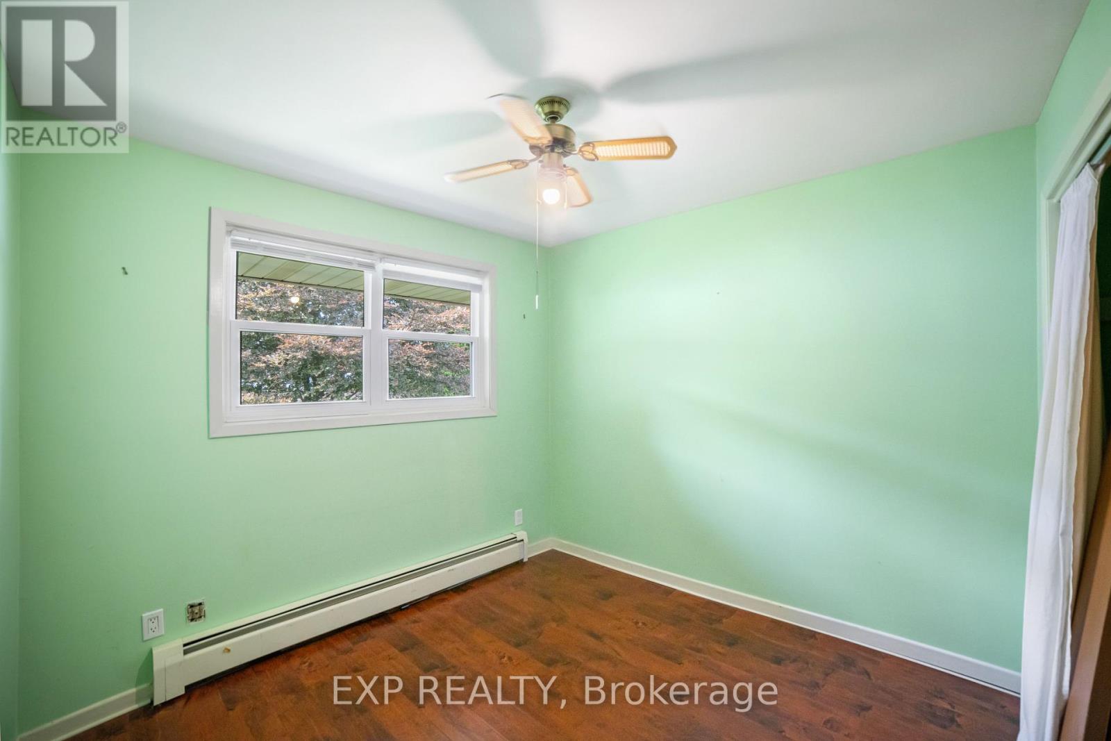 Photo 11 of 2 3314 Menno Street, Lincoln ON