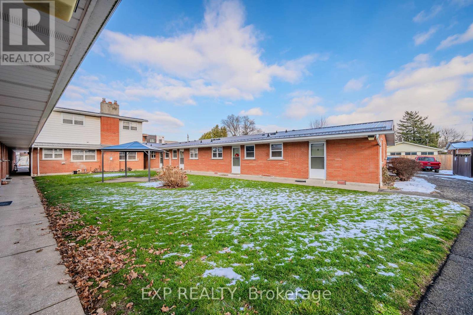Photo 2 of 2 3314 Menno Street, Lincoln ON