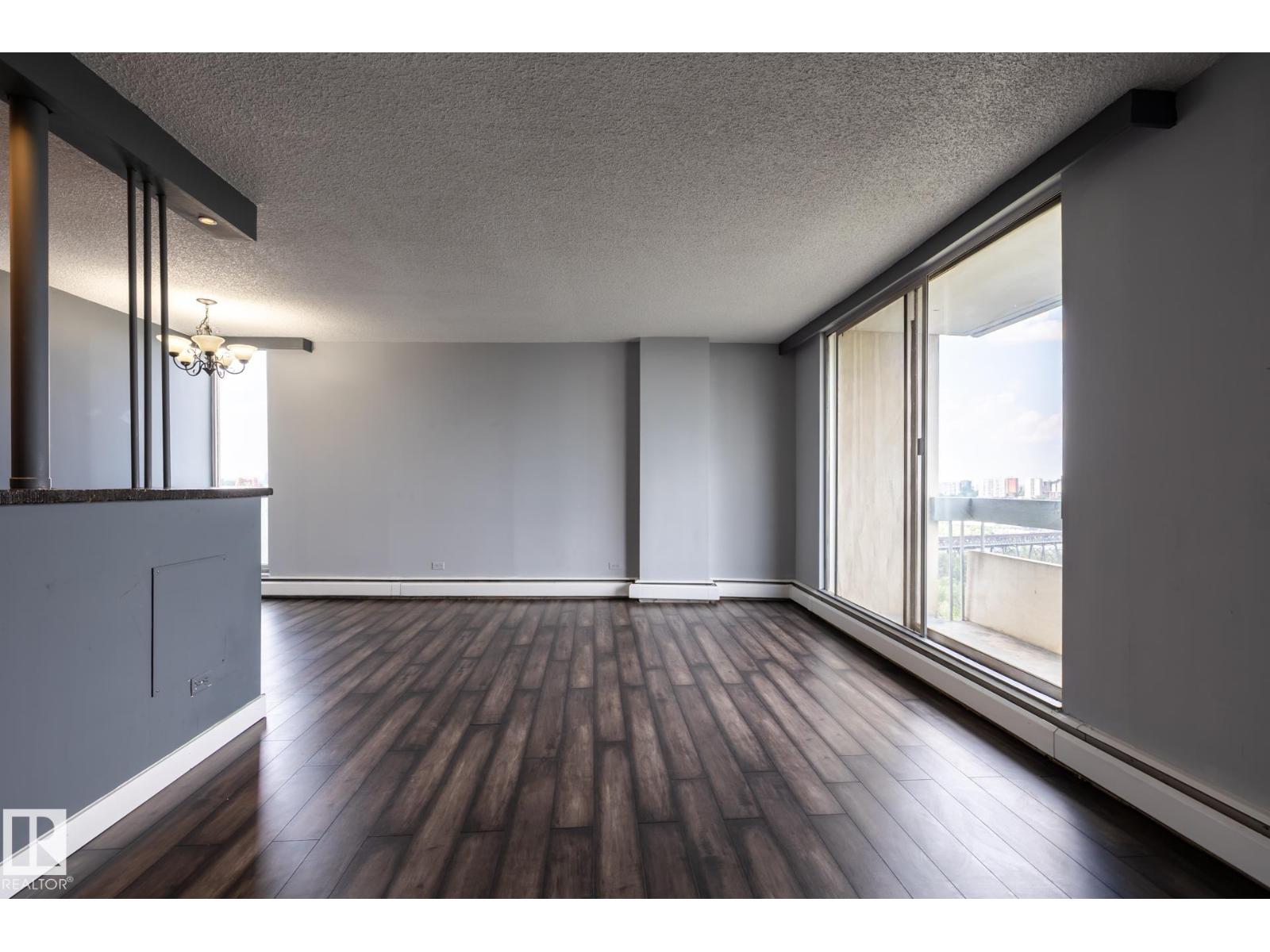 Photo 7 of 911 10883 Saskatchewan Dr Nw, Edmonton AB