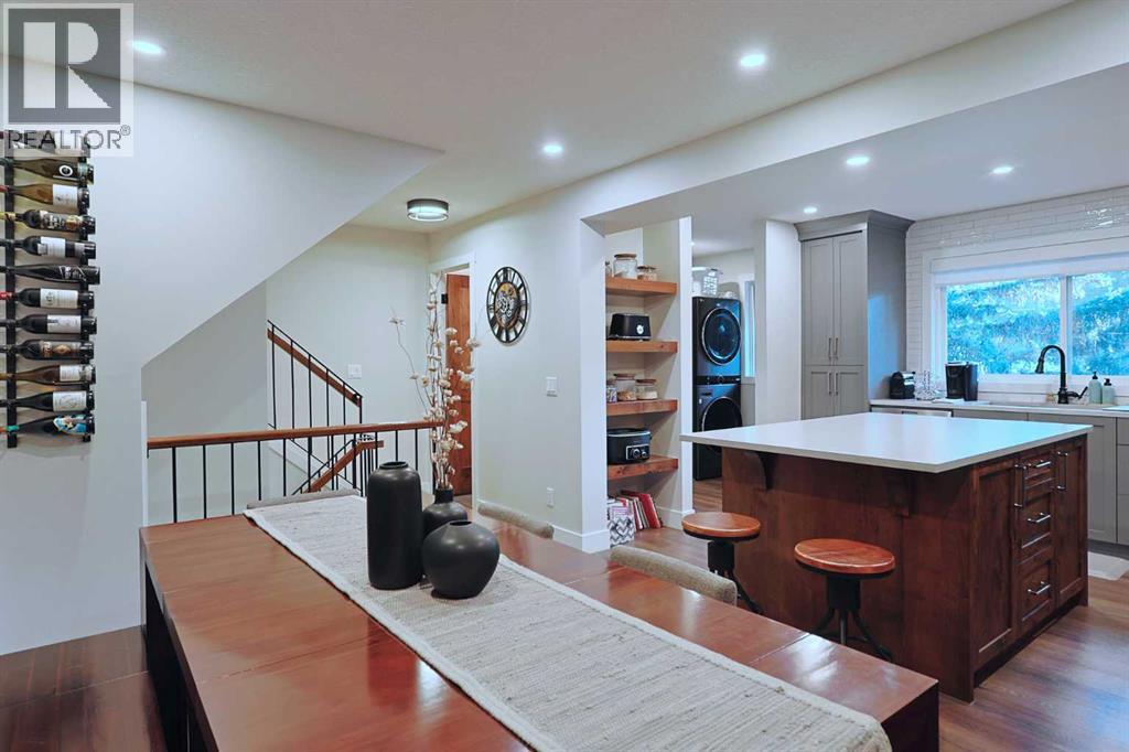 Photo 19 of 42 27 Silver Springs Drive Nw, Calgary AB