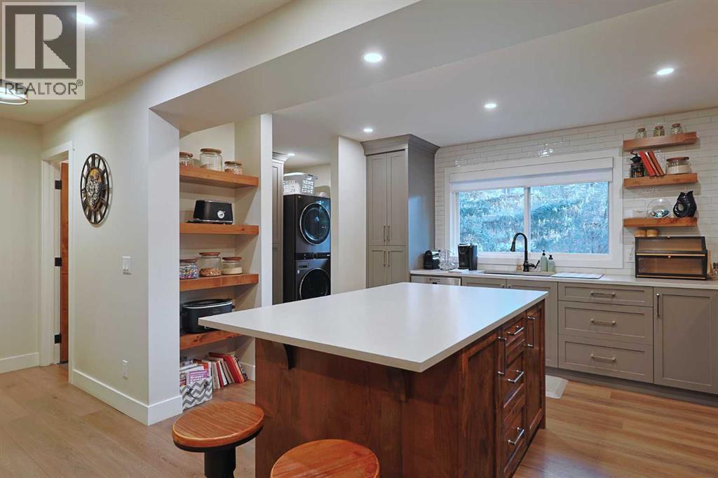 Photo 13 of 42 27 Silver Springs Drive Nw, Calgary AB