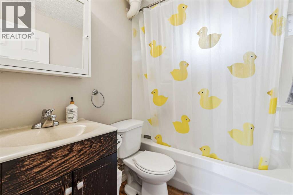 Photo 27 of 4224 Worcester Drive Sw, Calgary AB