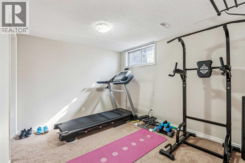 Photo 25 of 4224 Worcester Drive Sw, Calgary AB