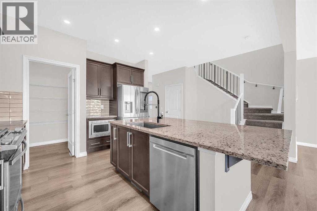 Photo 15 of 385 Corner Meadows Way Ne, Calgary AB