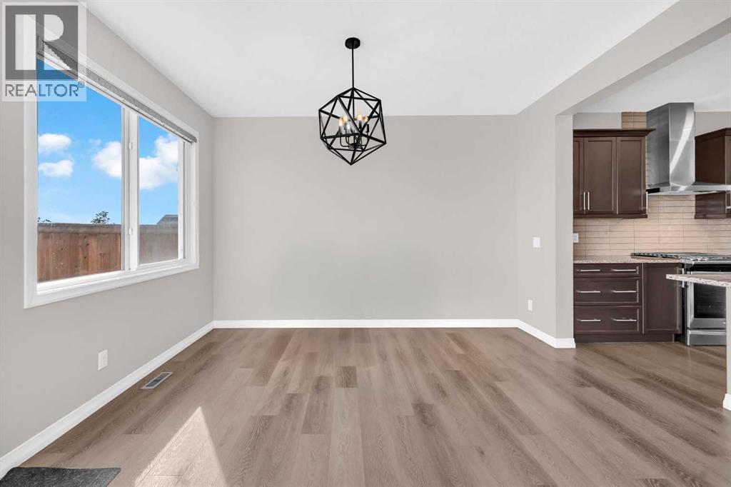 Photo 23 of 385 Corner Meadows Way Ne, Calgary AB