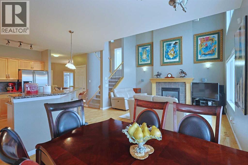 Photo 15 of 242 Royal Birkdale Crescent Nw, Calgary AB