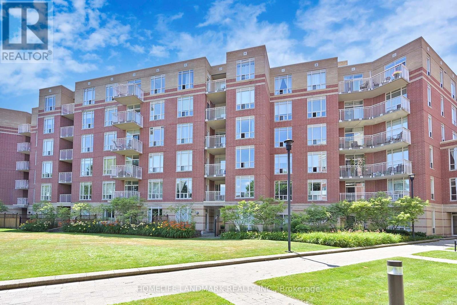 Photo 1 of 404 451 Rosewell Avenue, Toronto ON