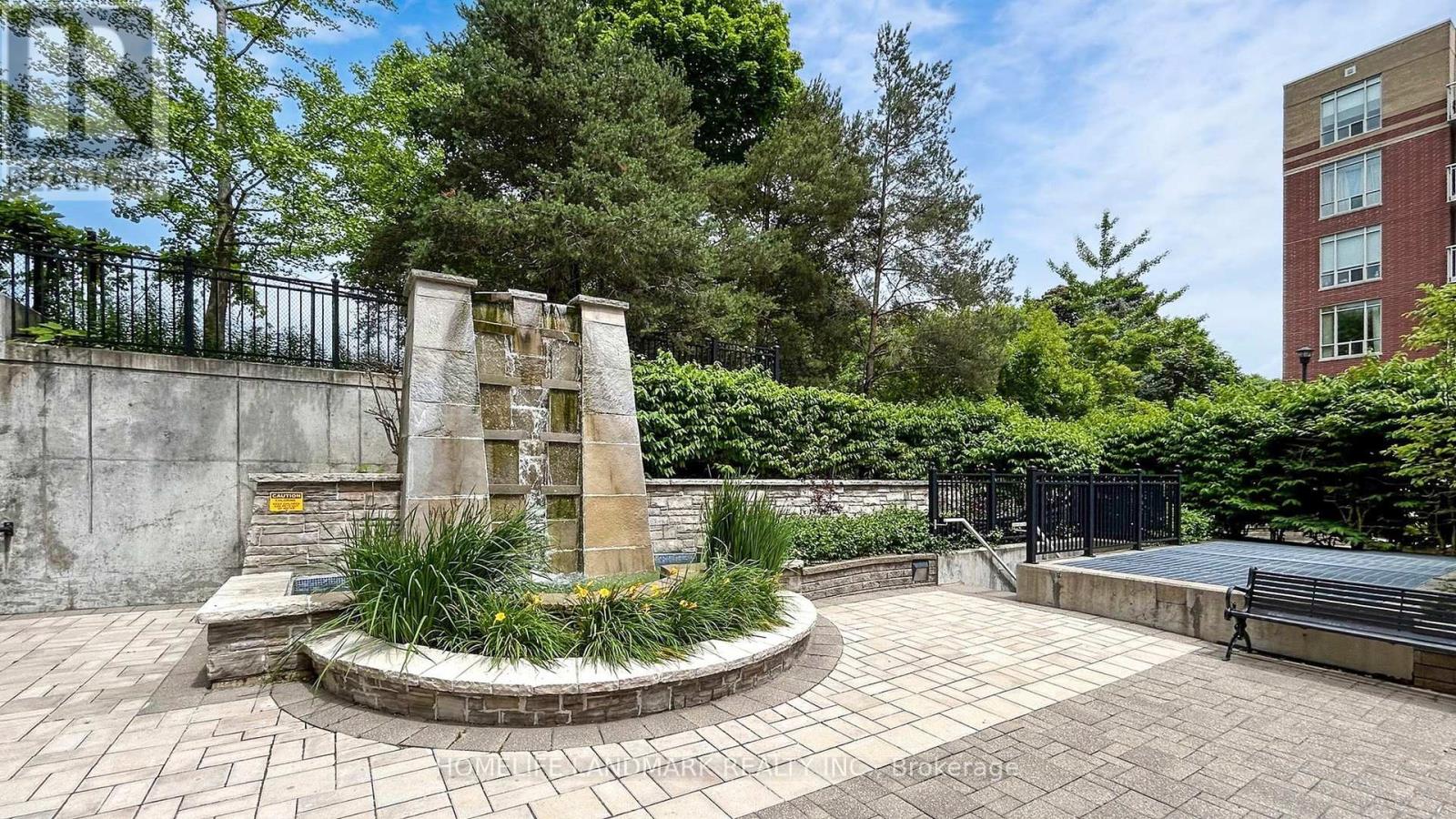 Photo 32 of 404 451 Rosewell Avenue, Toronto ON