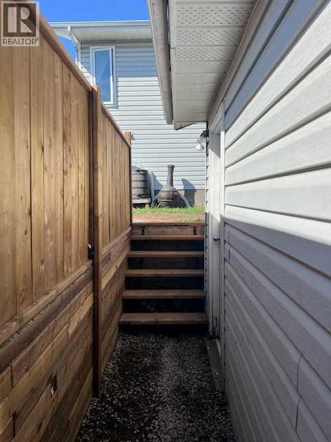 Photo 26 of 98 Westview Crescent, Blackfalds AB