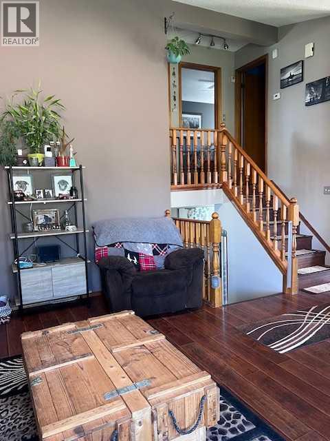 Photo 4 of 98 Westview Crescent, Blackfalds AB