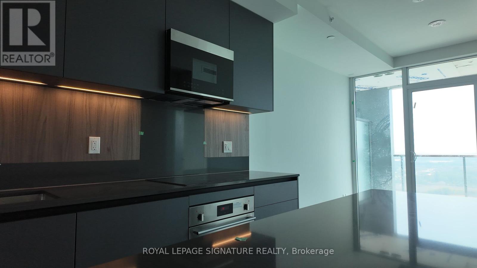 Photo 14 of 2201 39 Mary Street, Barrie ON