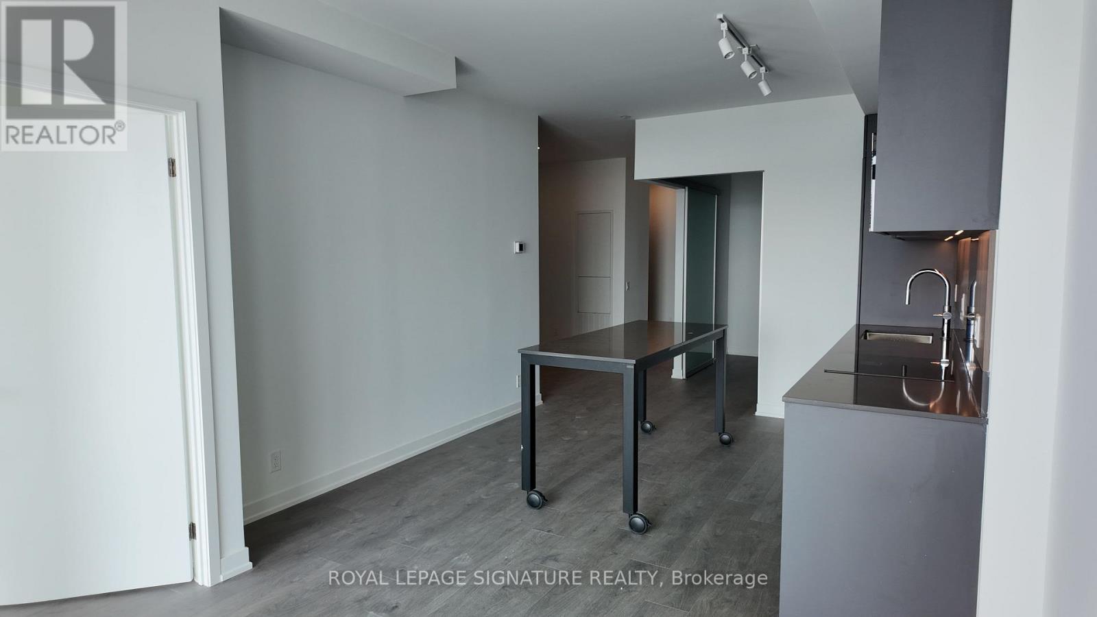 Photo 18 of 2201 39 Mary Street, Barrie ON