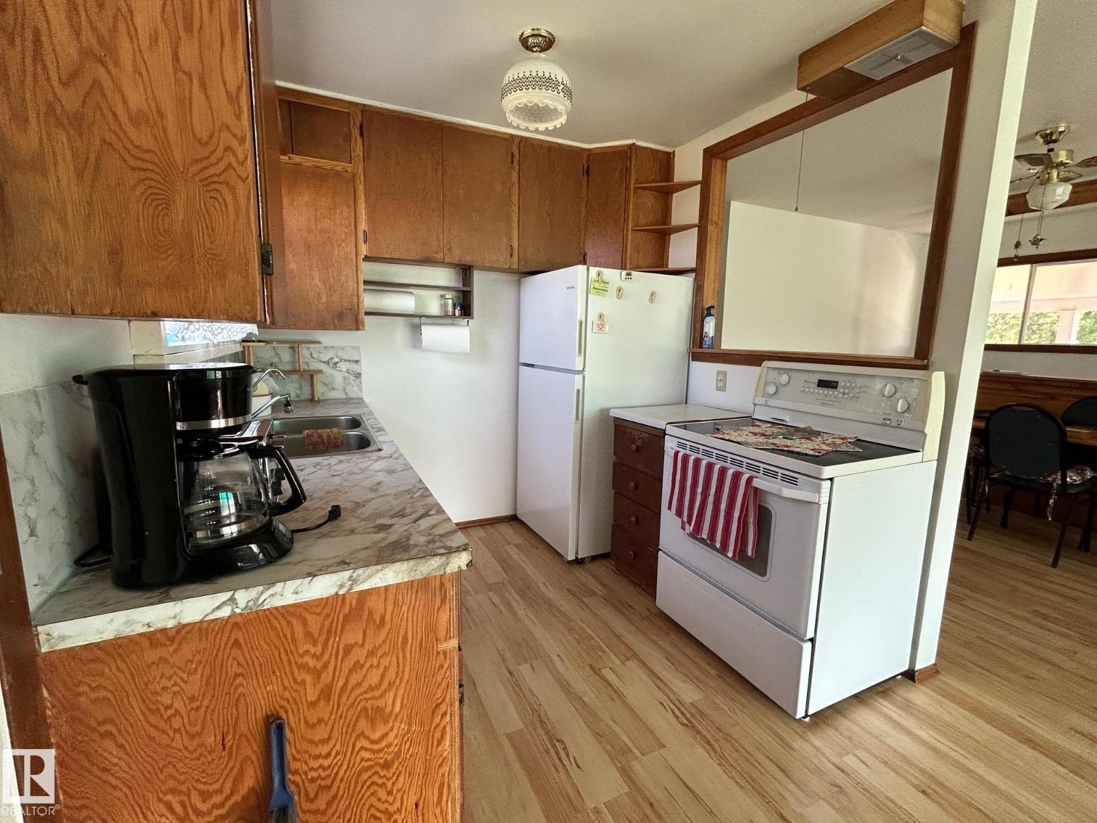 Photo 11 of 60432 Rge Rd 222, Rural Thorhild County AB