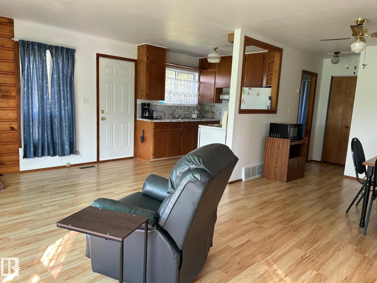 Photo 5 of 60432 Rge Rd 222, Rural Thorhild County AB
