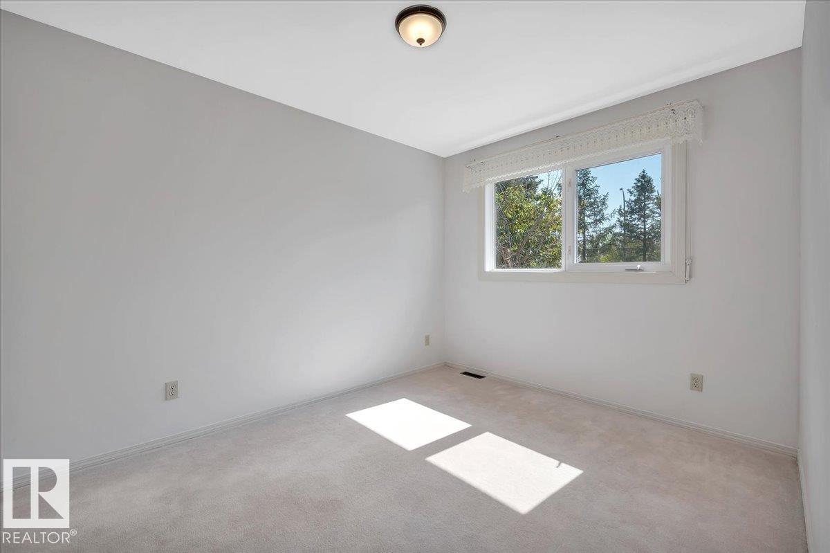 Photo 37 of 823 Richards Cr Nw, Edmonton AB