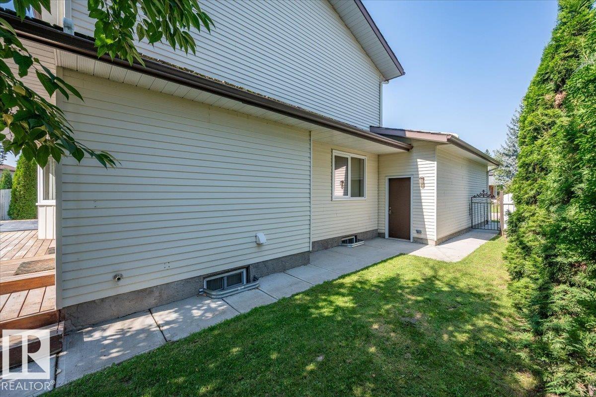 Photo 57 of 823 Richards Cr Nw, Edmonton AB