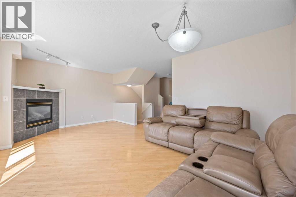 Photo 9 of 93 Chaparral Ridge Terrace Se, Calgary AB