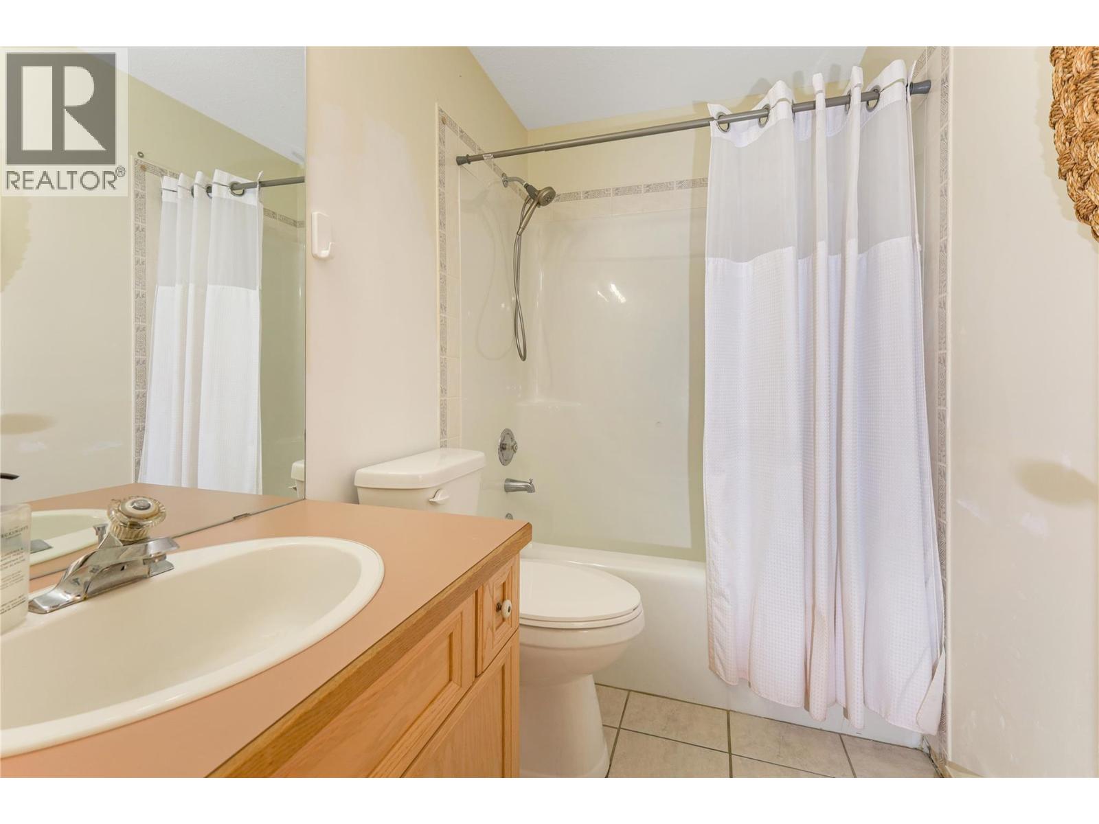 Photo 17 of 4850 Mckay Street Unit 4, Radium Hot Springs BC