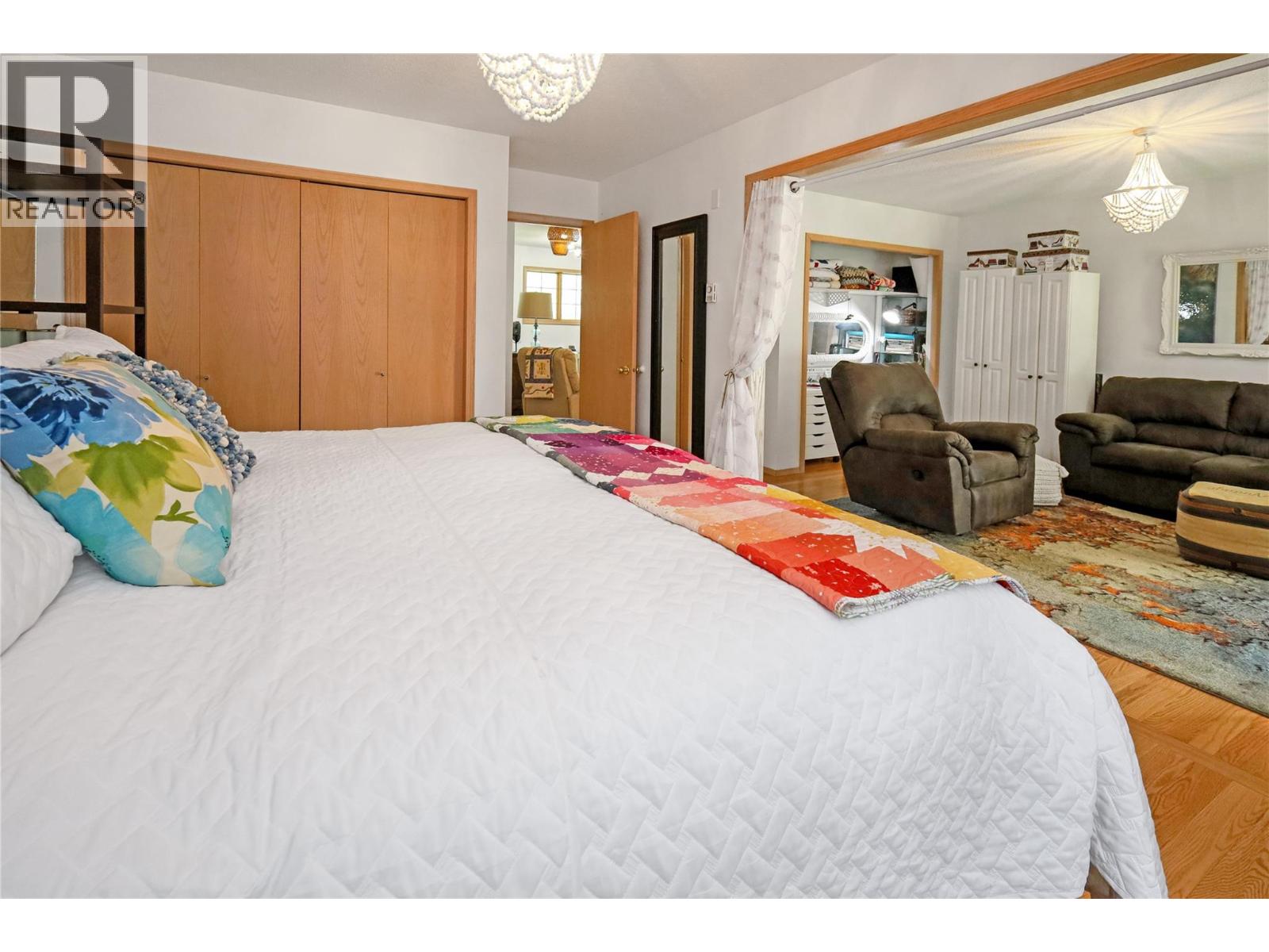 Photo 26 of 4850 Mckay Street Unit 4, Radium Hot Springs BC
