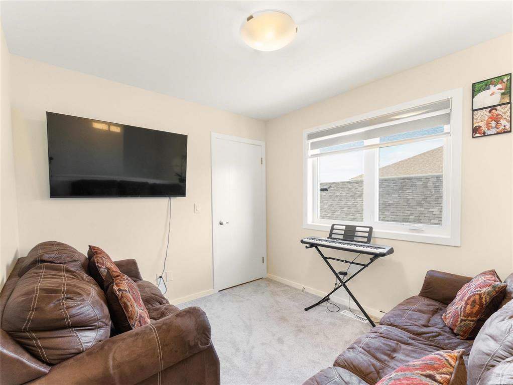 Photo 20 of 158 Northwater Bay, Winnipeg MB