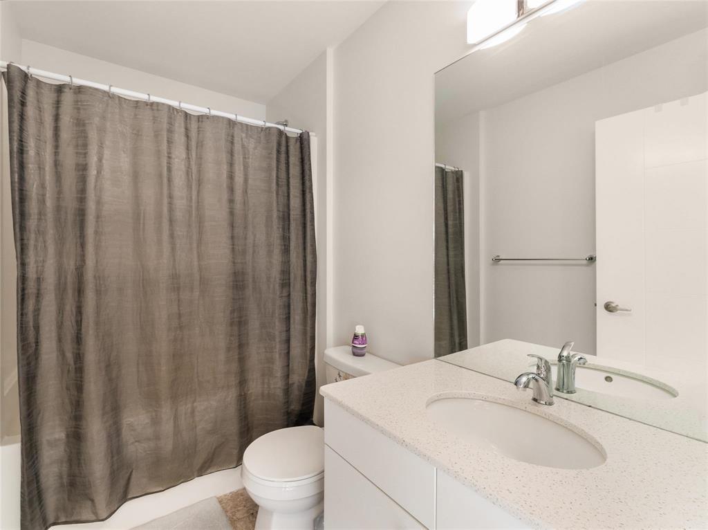 Photo 23 of 158 Northwater Bay, Winnipeg MB