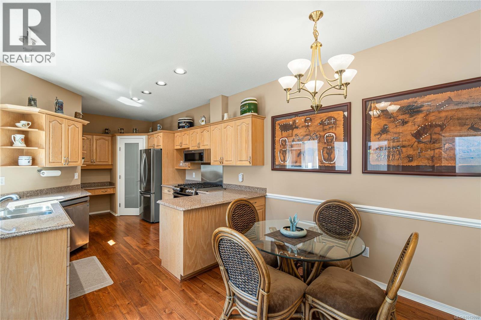 Photo 16 of 161 Ocean Walk Dr, Nanaimo BC