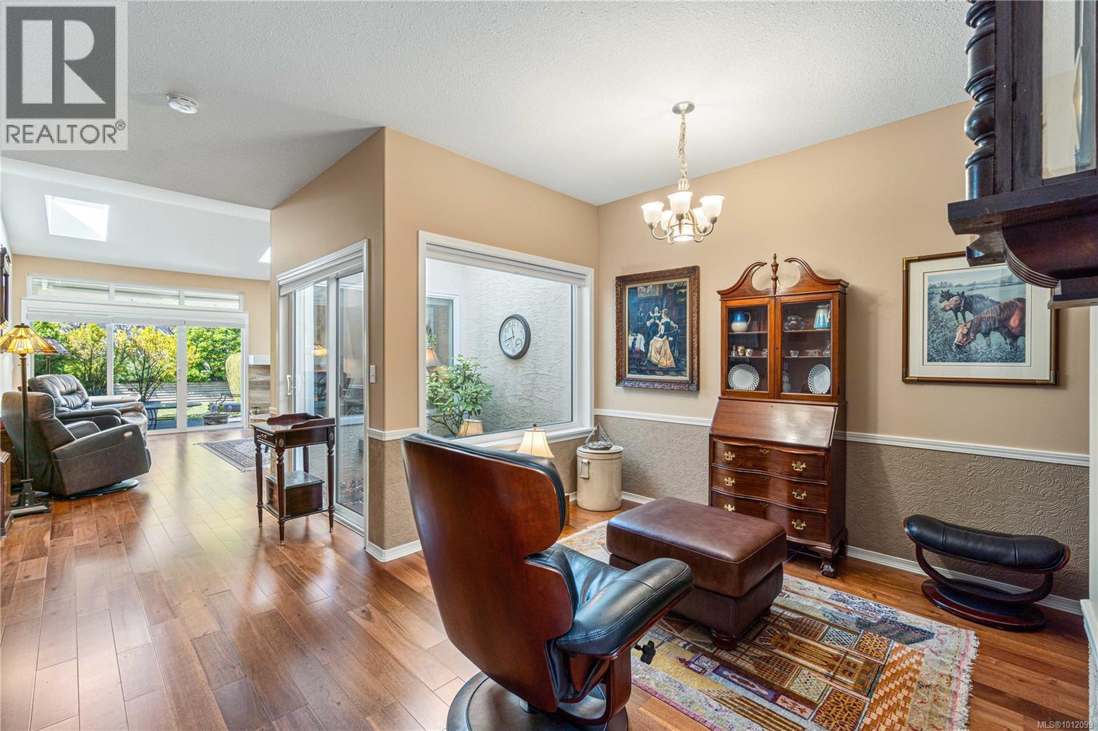 Photo 9 of 161 Ocean Walk Dr, Nanaimo BC